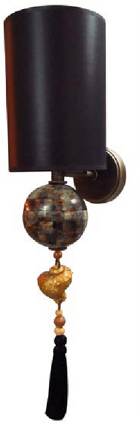 Pen-Shell Wall Light